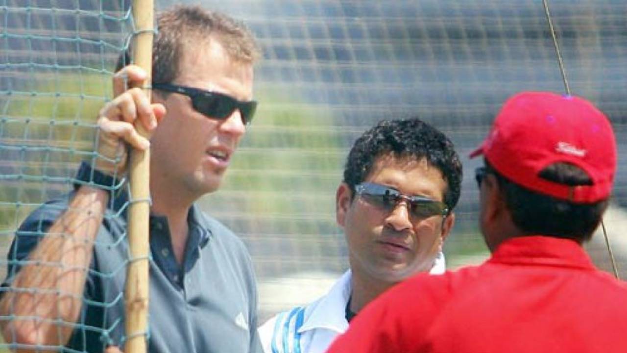 Sachin Tendulkar chats with former India physio Andrew Leipus after withdrawing from the West Indies tour, Mumbai, May 23, 2006
