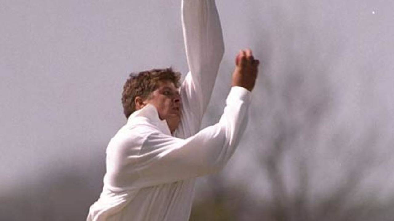 Chris Pringle bowling for Hitchin Cricket Club, New Zealand, April 26, 1995