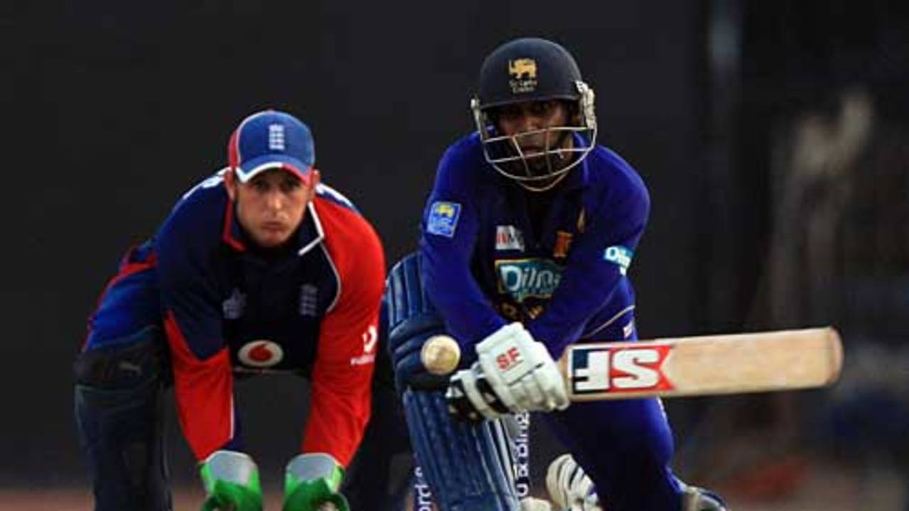 Chamara Silva brings out the reverse sweep during his 67, Sri Lanka v England, 4th ODI, Colombo, October 10, 2007