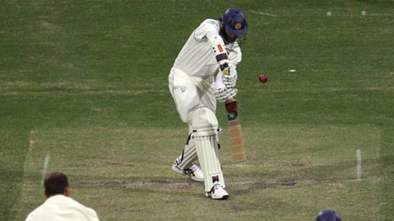 Paul Rofe bowls to Michael Vandort in the practice match, Cricket Australia Chairman's XI v Sri Lankans, Adelaide, 1st day, October 27, 2007