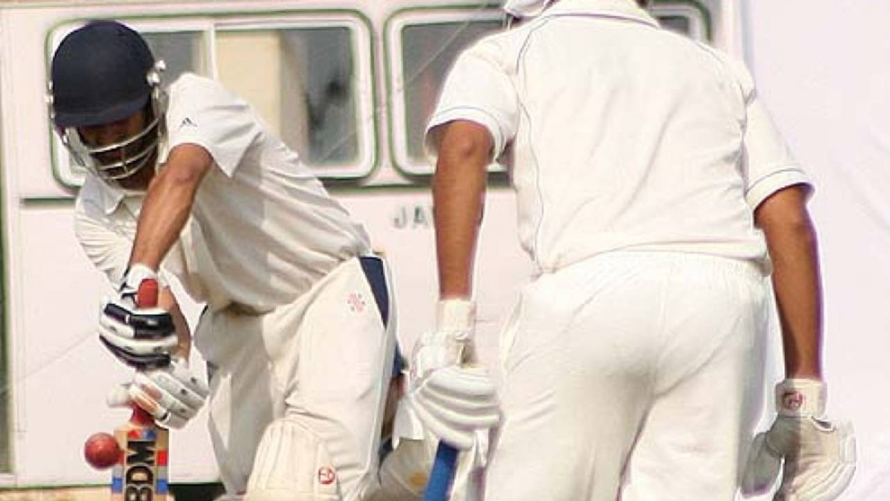 Ian Dev Singh defends a delivery during his 104, Jammu and Kashmir v Madhya Pradesh, Ranji Trophy Plate League, Group B, 2nd round, 1st day, Jammu, November 15, 2007