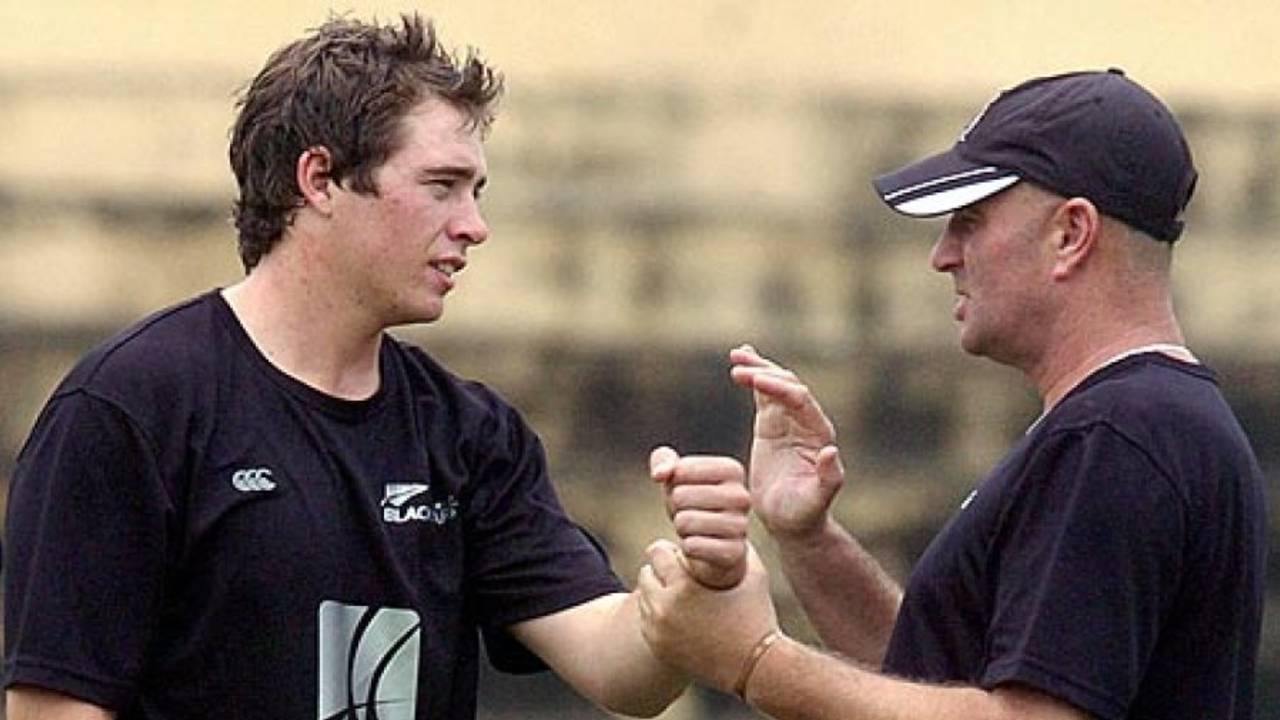 Tim Southee and Vaughn Johnson discuss a point, Dhaka, October 6, 2008