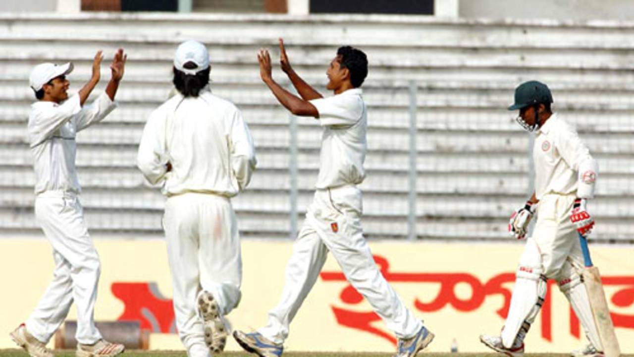 Dhaka batsman Anwar Hossain was dismissed by Saikat Ali, Dhaka Division v Sylhet Division, Mirpur, 2nd day, November 25, 2008