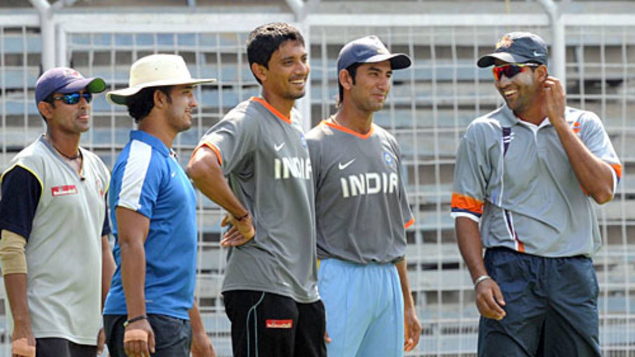 Wasim Jaffer, Cheteshwar Pujara and Siddharth Trivedi chat with other West Zone players