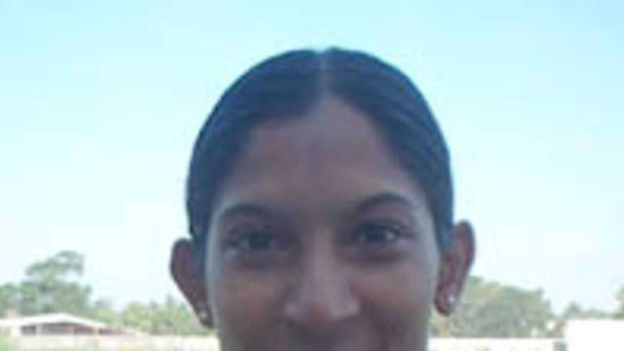 Gayathri Kariyawasam, 2002
