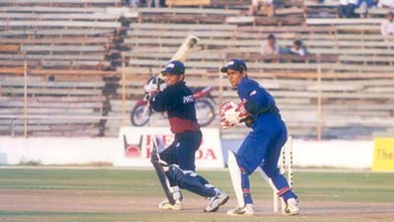 Niraj Patel Square driving on his innings of 70 off 70 balls, Challenger Series 1999/00, India 'A' v India 'B', Sardar Patel (Gujrat) Stadium, Motera, Ahmedabad, 12 Feb 2000