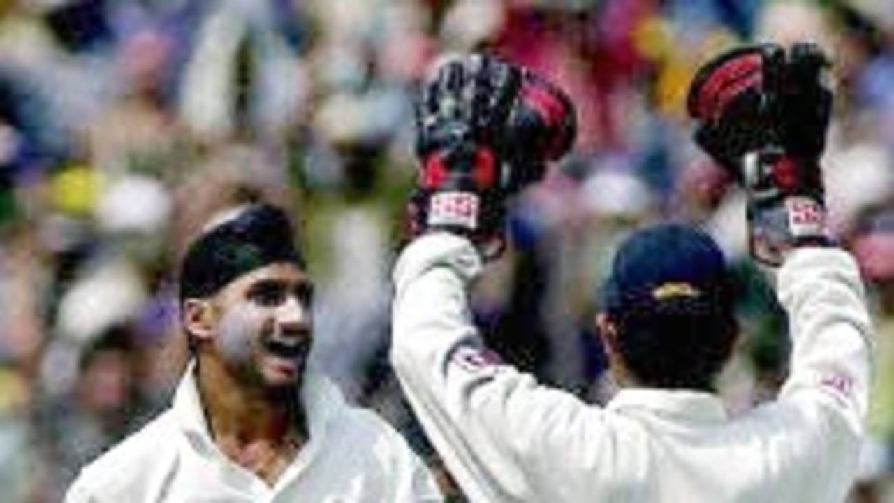 15 Mar 2001: Australia in India 2000/01, 2nd Test India v Australia, Eden Gardens, Calcutta 11-15 Mar 2001 (Day 5)