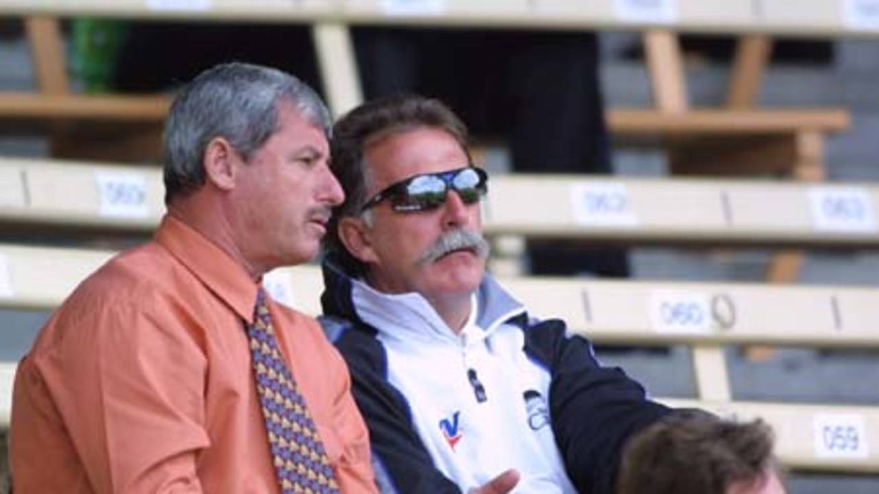 New Zealand chairman of selectors Sir Richard Hadlee talks with coach David Trist in the stands on the second day. 2nd Test: New Zealand v Pakistan at Jade Stadium, Christchurch, 15-19 March 2001 (16 March 2001).