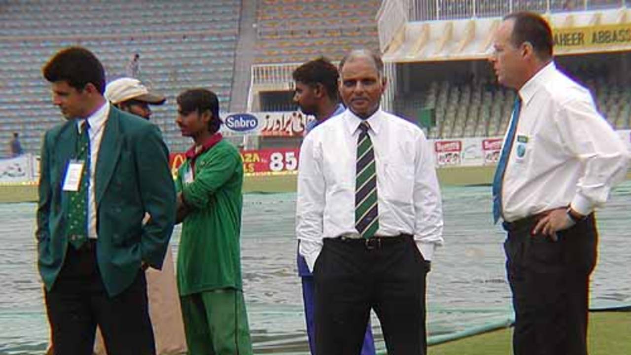 ATC Final Sri Lanka v Pakistan at Gaddafi Stadium in Lahore, 6 - 10 March 2002