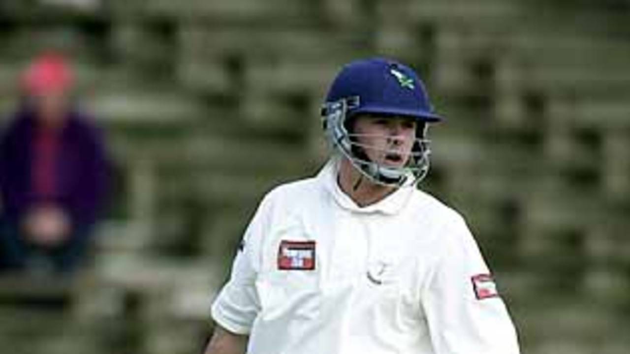 Vic Craven batting portrait 2001