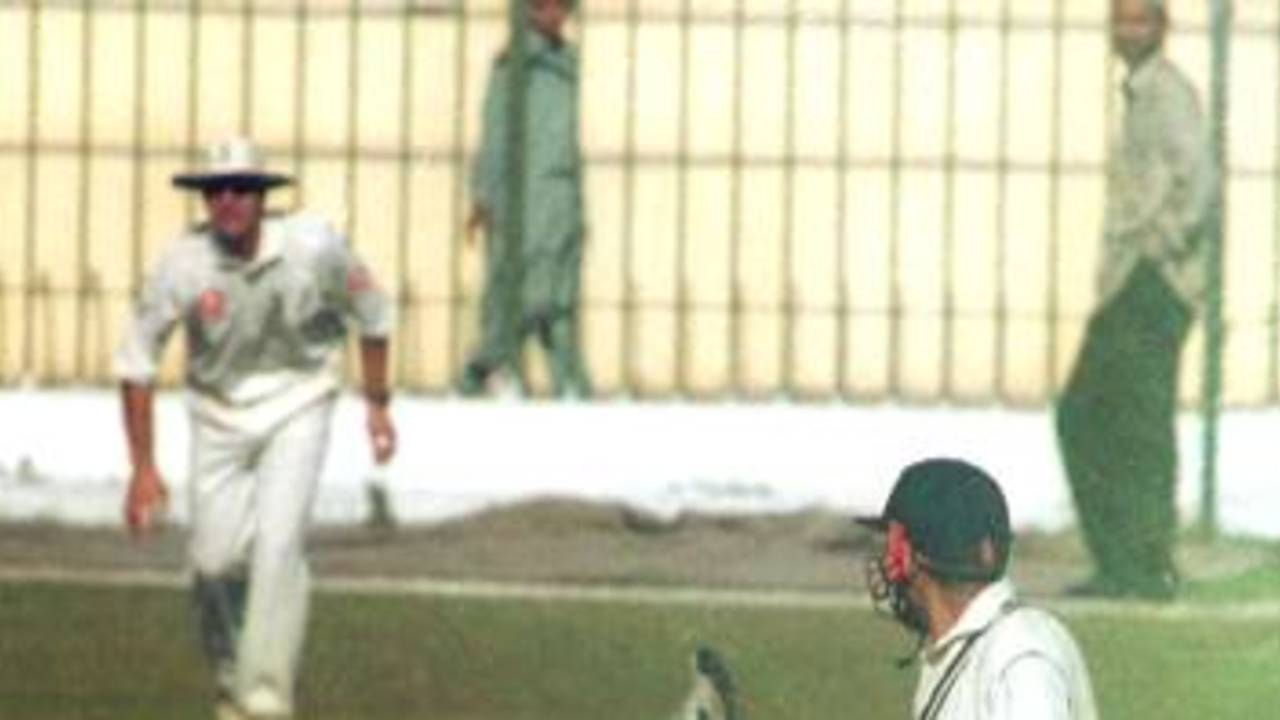 Thorpe drops a difficult catch as Sajid Shah edges one towards slips, Governor's XI v England XI at Peshawar, 8-11 Nov 2000