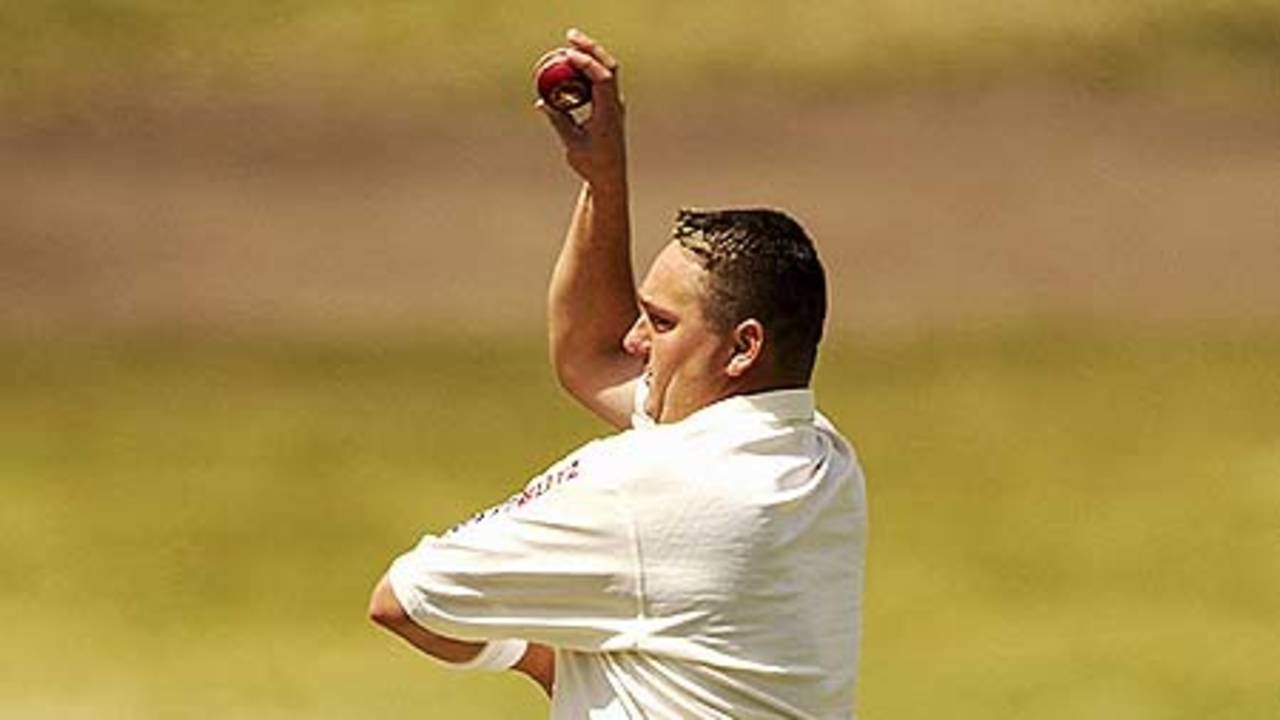 HOBART - NOVEMBER 23: Don Nash of the Blues about to bowl a delivery during the second day of the Pura Cup match between the the Tasmanian Tigers and the New South Wales Blues played at the Bellerive Oval, Hobart, Australia on November 23, 2002.