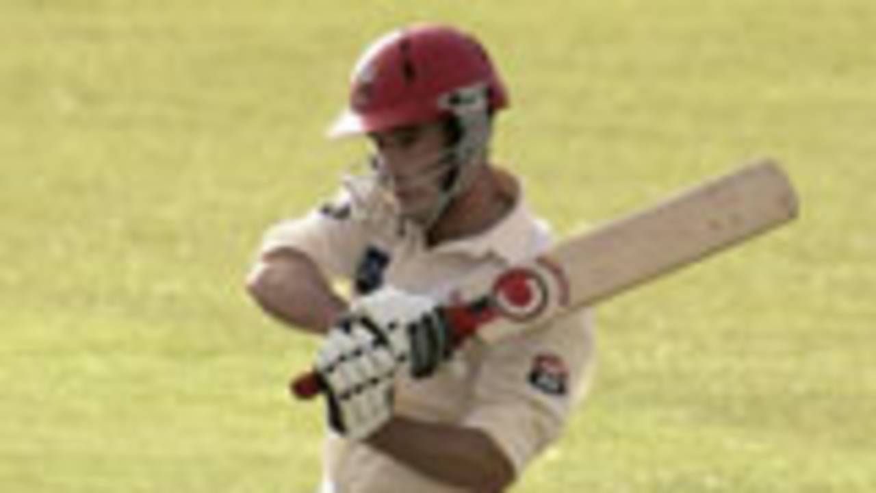Jack Smith batting, Southern Redbacks v Queensland Bulls, Adelaide Oval, November 11 2004