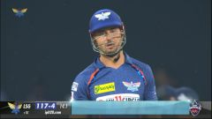 Watch - Khaleel removes Stoinis