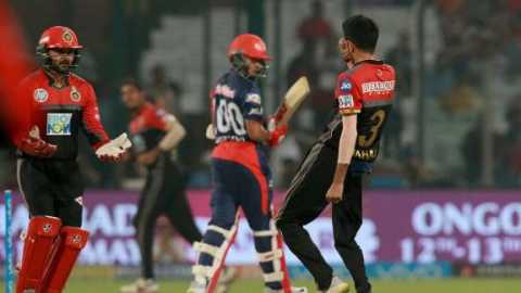 IPL 2018: AB de Villiers took such a dangerous catch, Virat said -  Spider-Man