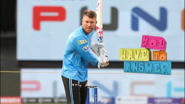 David Warner has to choose: 10k Test runs or 10 million likes on Insta?