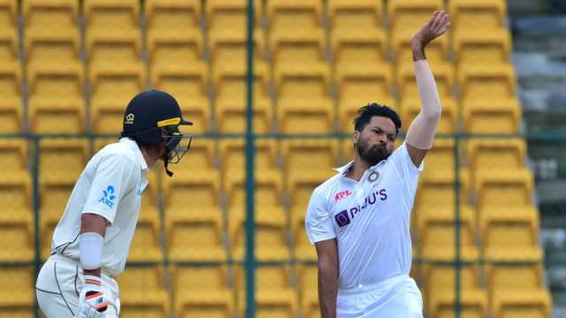 India on sale match score