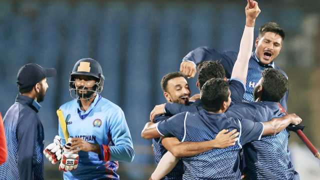 Vijay hazare live score new arrivals
