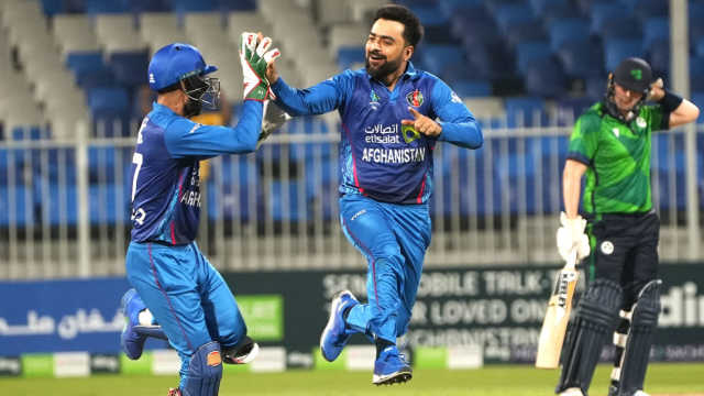 Odi store live score