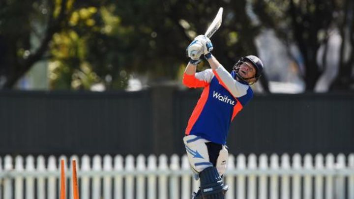 Prior backs struggling Morgan to fire