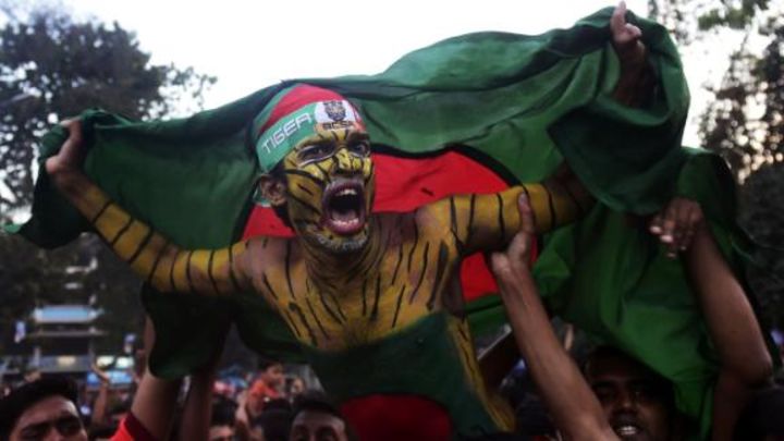 ...and Dhaka goes wild!
