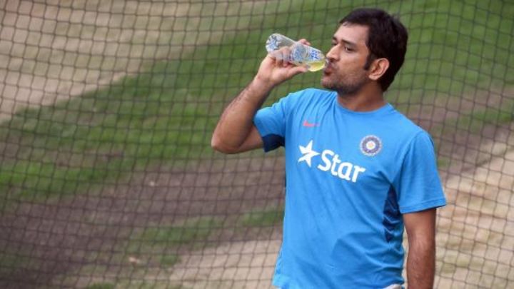 'Give Dhoni the chance to enjoy himself' - Shastri