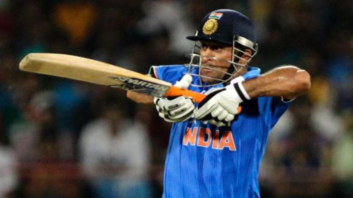 Didn't get enough runs in first 10 overs - Dhoni