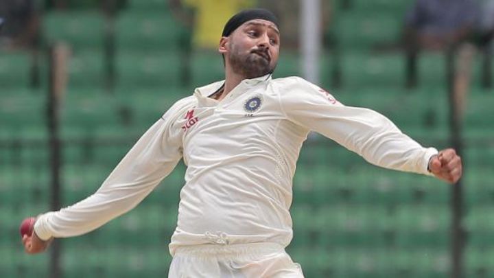 Chopra: Selectors unlikely to go back to Harbhajan in Tests