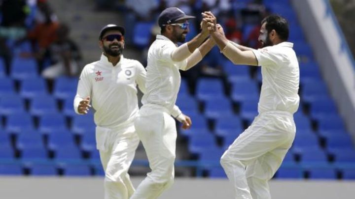 Manjrekar: 'Heartening to see Shami and Umesh vary their lengths'