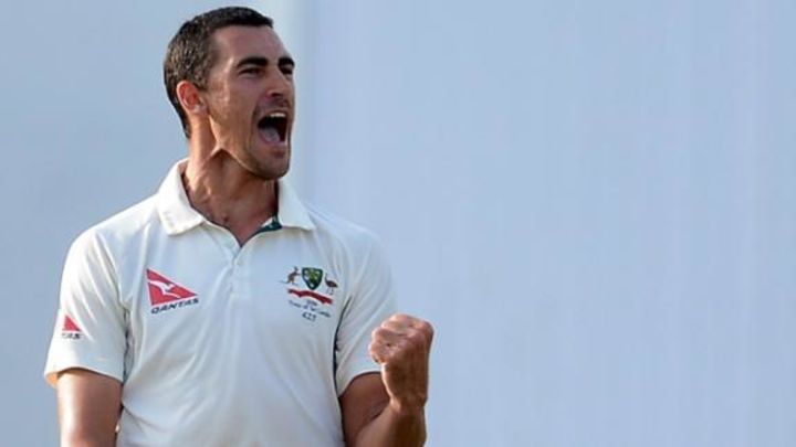 Wound in knee still a bit open - Starc
