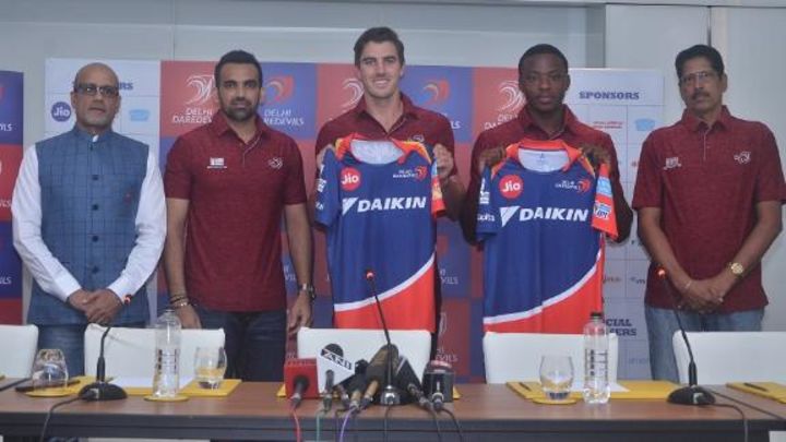Sitting pretty despite Duminy, De Kock absence - Zaheer