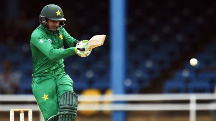 Pressure is on West Indies now - Malik