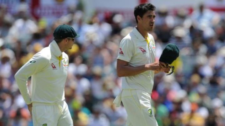 'Told Starc not to do further damage' - Smith