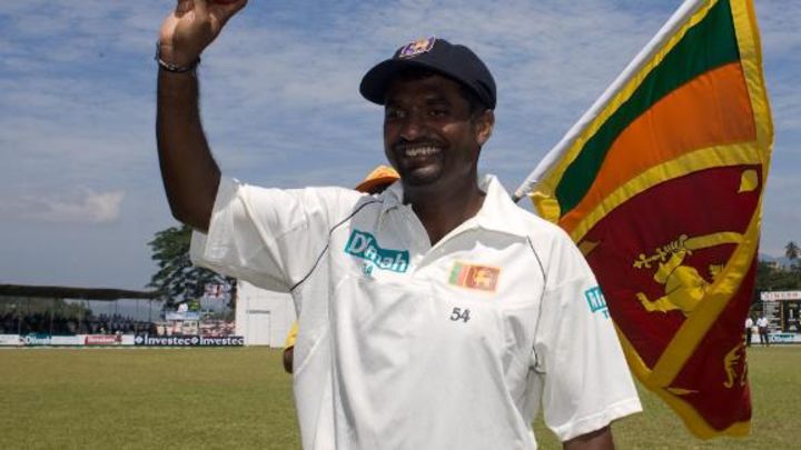 Muttiah Muralitharan finishes on 800 Test wickets