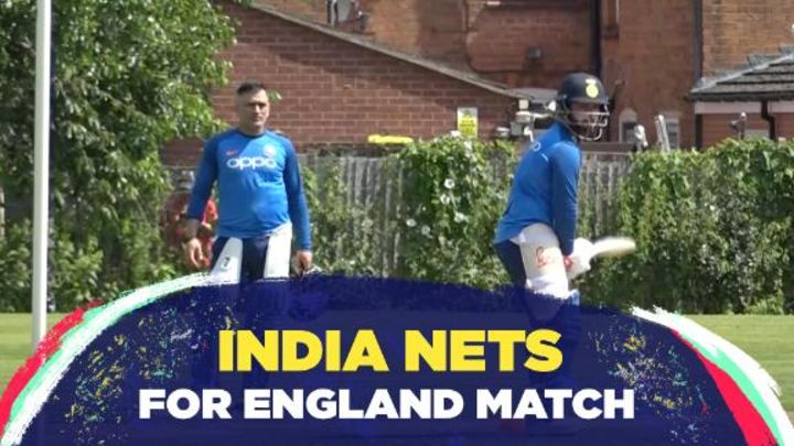 Dhoni watches over Pant during India's net session