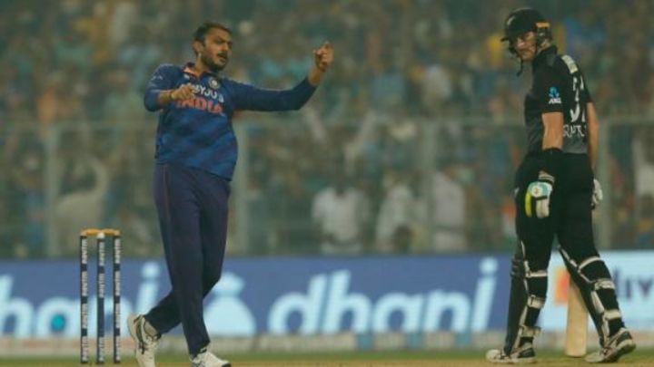 Should Axar, Ashwin, Chahal and Harshal be in the squad for India's next series?