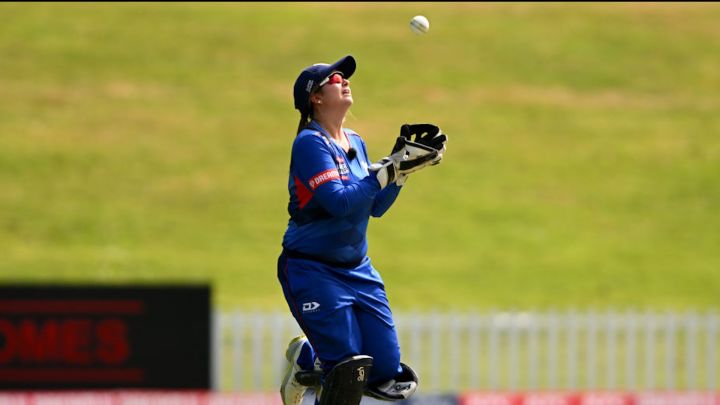 Rebecca Rolls on Isabella Gaze - 'She doesn't flinch and for a wicketkeeper, that's important'