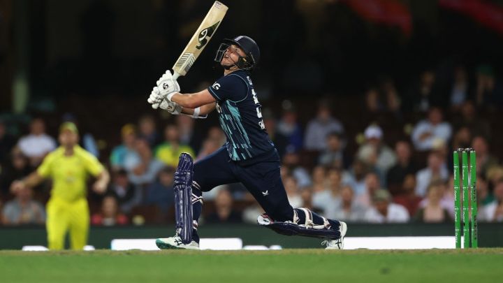 Wasim Jaffer thrilled as '3D Curran' joins Punjab Kings for record fee