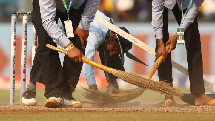 Chopra: If every Test lasts only two-and-a-half days, there is a problem