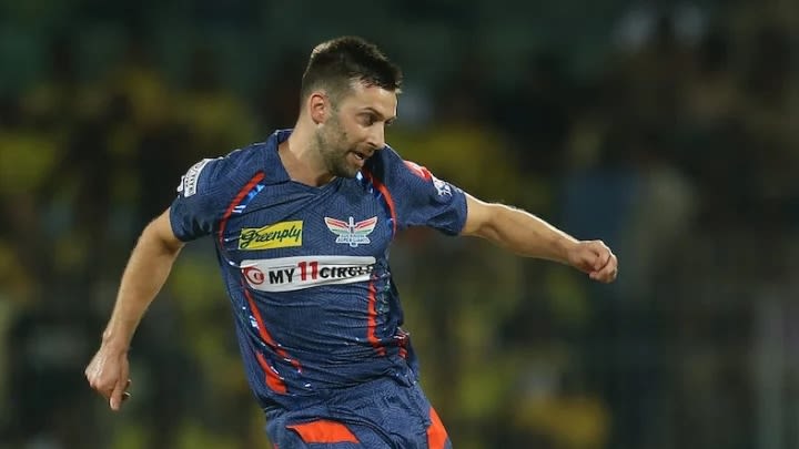 Wood: Noise when Dhoni hit sixes was the loudest I have played in front of