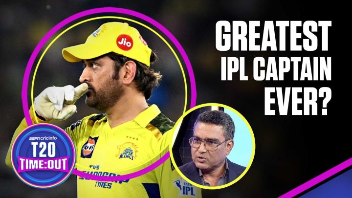 Manjrekar: Dhoni had his eyes closed for the final ball
