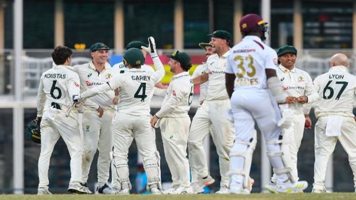 Lyon claims two wickets in two balls to clinch victory