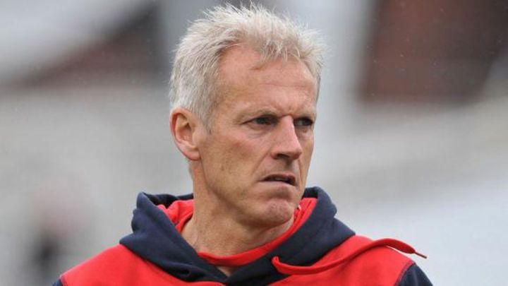 England go back to the future with Moores