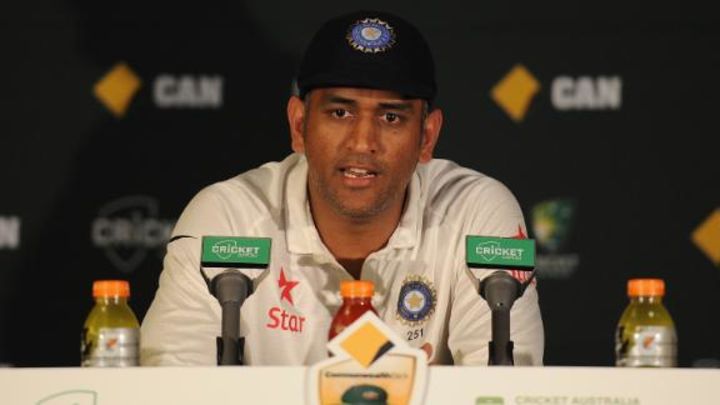 'Umpiring needs to be consistent' - Dhoni