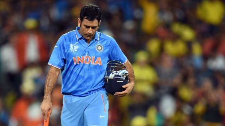 Chappell: 'It's time to move on from Dhoni'
