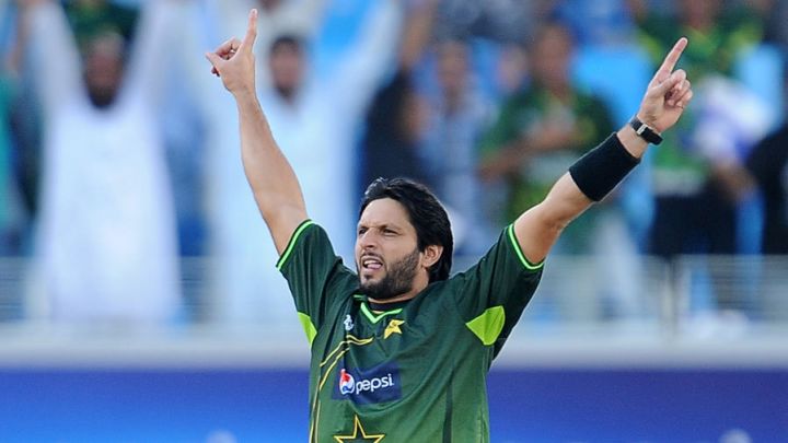 Pollard and Afridi give Dhaka star appeal