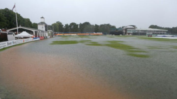 Rain ruins England efforts