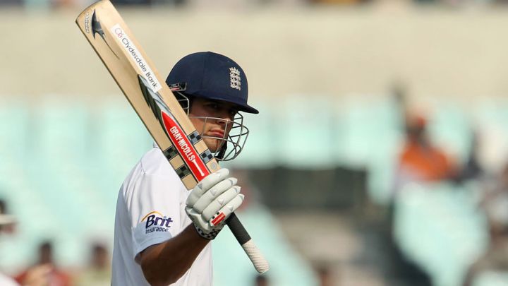 Cook's lapse does not cost England