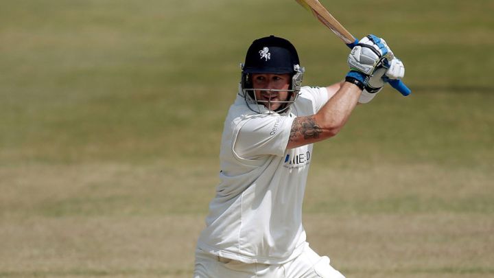 Stevens signs new deal with Kent