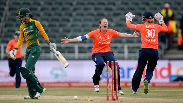 Classy Sarah Taylor leads England to series win
